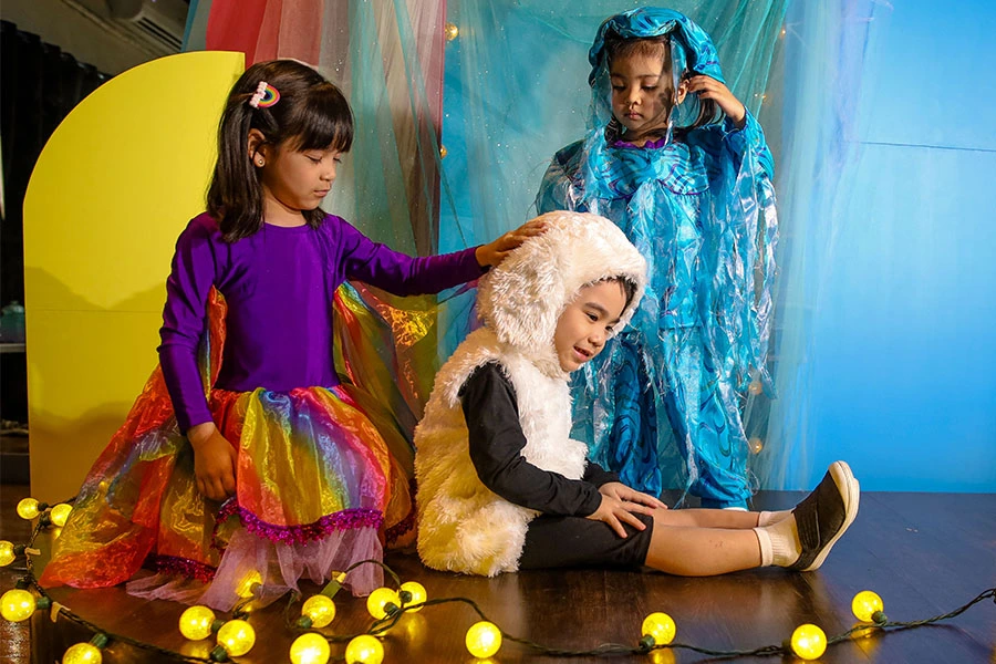 wallpaper(kidShouting)